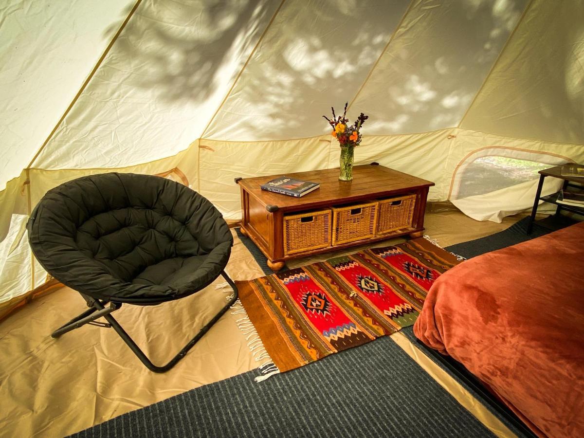 Glamping In The Redwoods With A Hot Tub! Hotel Garberville Kültér fotó